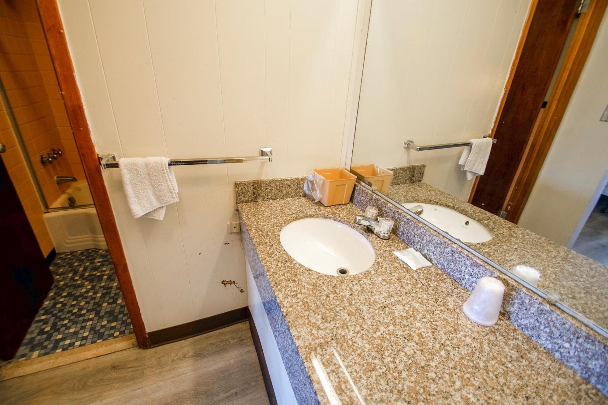 Holiday Lodge Virginia Pearisburg Εξωτερικό φωτογραφία
